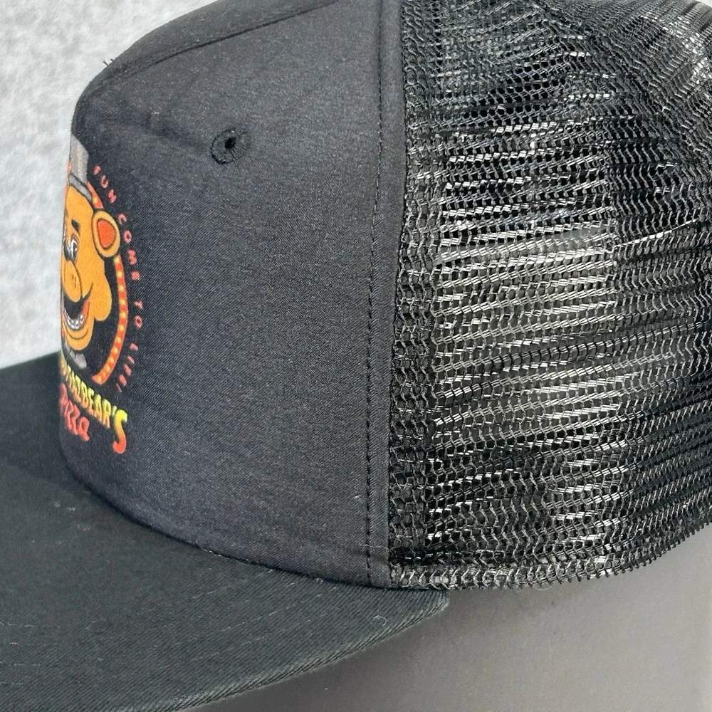 Five Nights at Freddy's Freddy Fazbear's Pizza Trucker Hat Snapback Black Youth